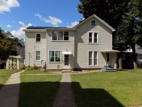 36 Richmond Pl, Bristol, CT 06010