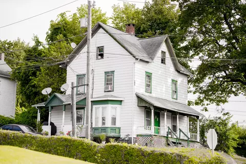127 Triangle St, Danbury, CT 06810