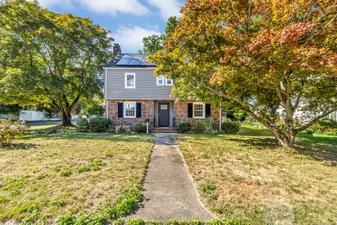 171 Santa Fe Ave, Hamden, CT 06517
