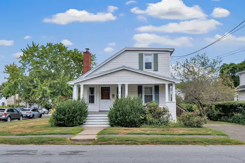 341 S Pine Creek Rd, Fairfield, CT 06824