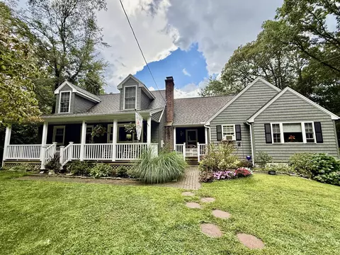 24 Wood Acres Rd, Amston, CT 06231