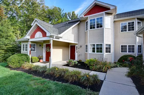 962 Pleasant Valley Rd #962, South Windsor, CT 06074
