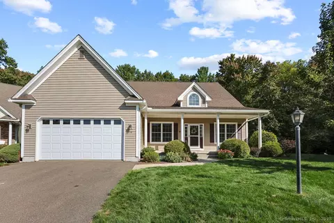 16 Autumn Ln #16, Somers, CT 06071