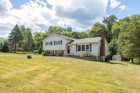 2320 Long Hill Rd, Guilford, CT 06437
