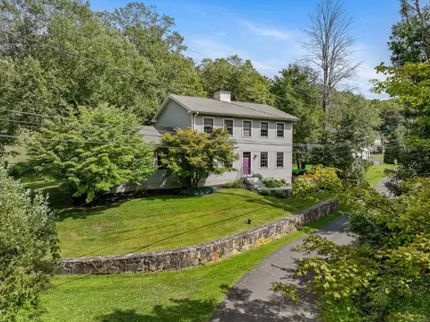 16 Still Hill Rd, Newtown, CT 06482