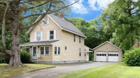 19 Cook Hill Rd, Windsor, CT 06095