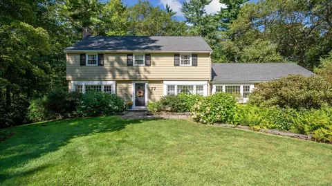 77 Blue Ridge Dr, Simsbury, CT 06070
