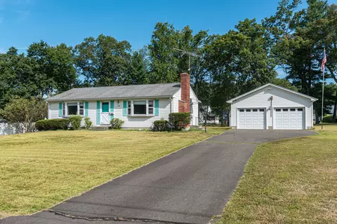 73 Oakwood St, Enfield, CT 06082