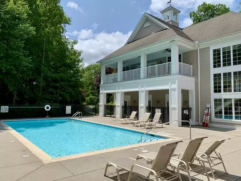 405 Hunter Dr #405, Litchfield, CT 06759