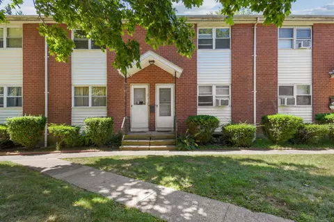 75 Saltonstall Pkwy #A21, East Haven, CT 06512