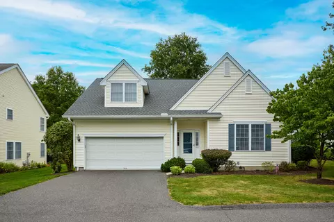 103 Logging Trail Rd, Danbury, CT 06811