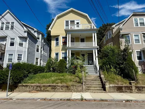 59 Connecticut Ave, New London, CT 06320