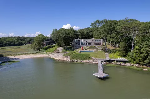 51 Andrews Rd, Guilford, CT 06437