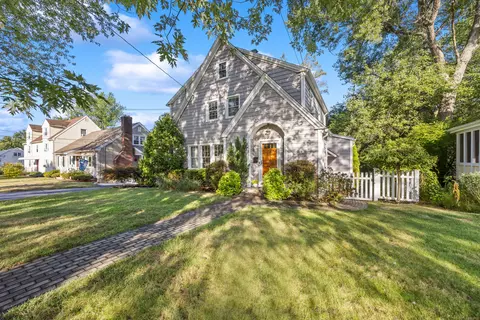 333 S Orchard St, Wallingford, CT 06492