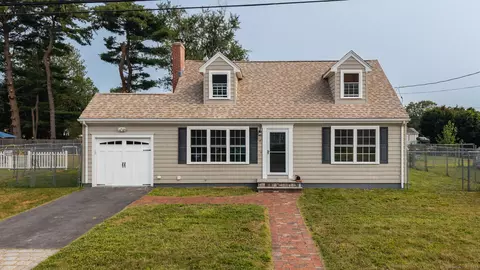 18 Kenwood Rd, Milford, CT 06460