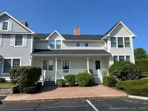 2 Coveside Ln #2, Stonington, CT 06378
