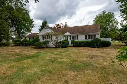 99 Stuart Dr, Southington, CT 06489