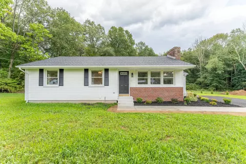 170 Lake St, Moosup, CT 06354