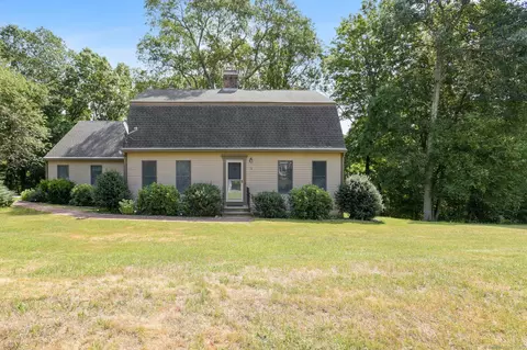 13 Lost Acres Rd, Norwich, CT 06360