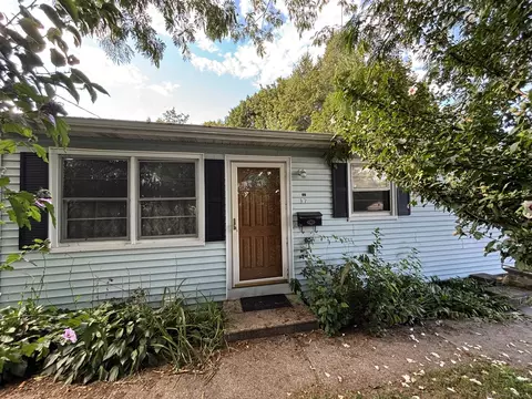 17 Casper St, Danbury, CT 06810