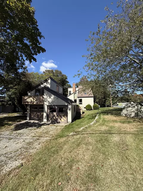 26 Ashworth Ave, Stonington, CT 06378