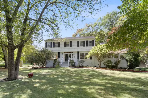 125 Michael Rd, Stamford, CT 06903