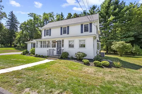 9 Pearl St, Farmington, CT 06032