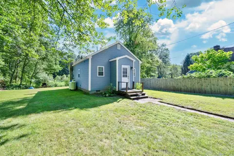 74 Tankerhoosen Rd, Vernon, CT 06066