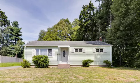 122 Janet Dr, East Hartford, CT 06118