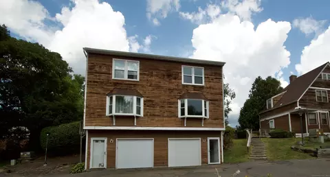 690 N Colony Rd #7, Meriden, CT 06450