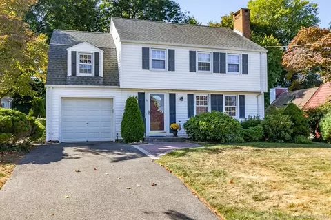 81 Southwood Rd, Newington, CT 06111