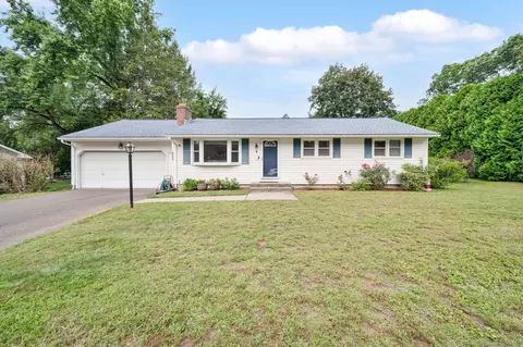 2 Glen Arden Ln, Enfield, CT 06082