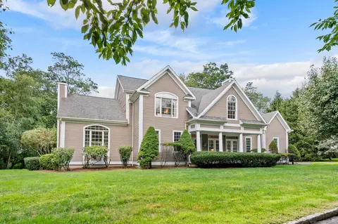 13 Orchard Hill Rd, Norwalk, CT 06851