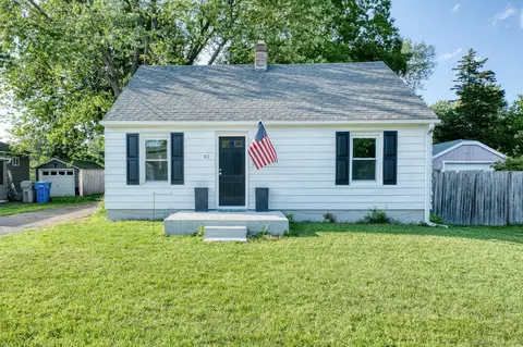 41 E New St, Bristol, CT 06010