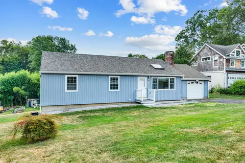 113 Pleasantview Ave, Stratford, CT 06614