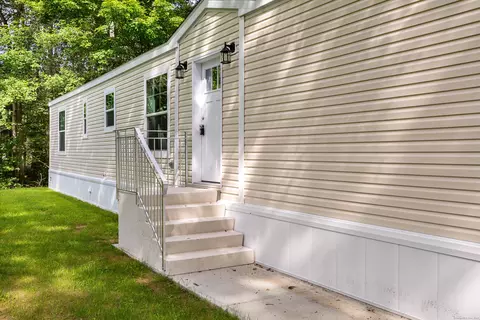 91 Atlantic Ave, Norwich, CT 06360