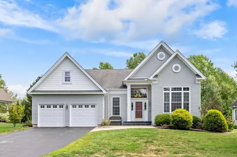 81 Vista Way, Bloomfield, CT 06002