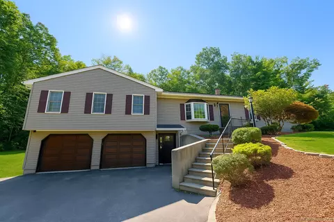 98 Breakneck Hill Rd, Killingly, CT 06241 photo 1
