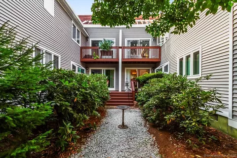 1204 Hope St #7, Stamford, CT 06907