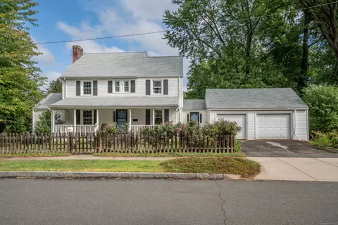 4 Frederick Rd, West Hartford, CT 06119