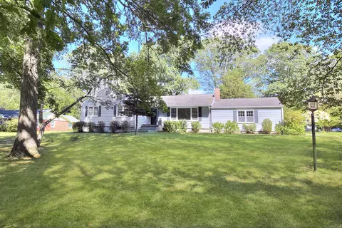 10 Baldwin Rd, Norwalk, CT 06851