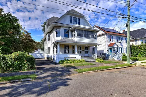 53 Calvin Ave, Bridgeport, CT 06604