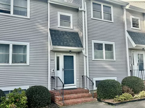 244 Tunxis Hill Cut Off #244, Fairfield, CT 06825