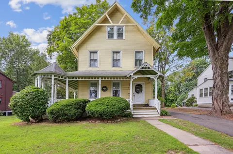 375 Hartford Ave, Wethersfield, CT 06109