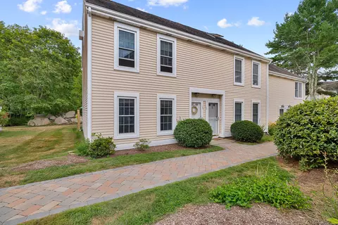 54 Rope Ferry Rd #H133, Waterford, CT 06385