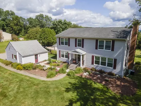 259 High St, Coventry, CT 06238