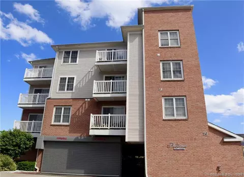 19 Isaacs St #308, Norwalk, CT 06850