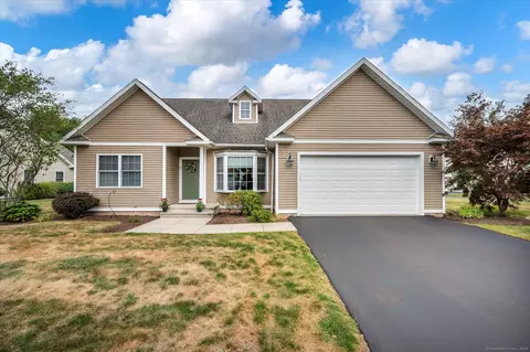 562 Baldwin Ave #21, Meriden, CT 06450