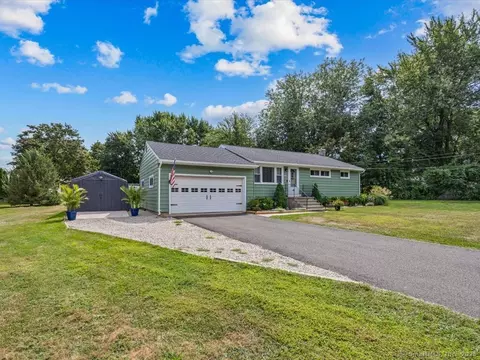 132 Rockledge Rd, Wallingford, CT 06492 photo 1