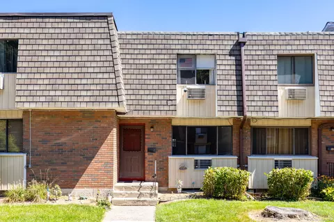 266 High Path Rd #266, Windsor, CT 06095